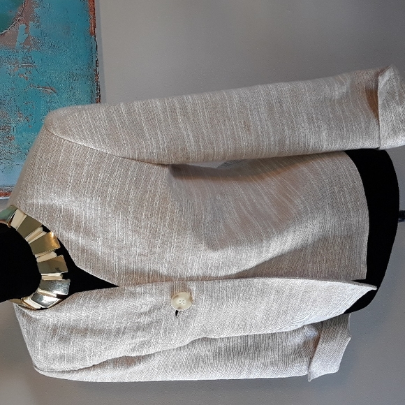 Calvin Klein/Single Button Front Cropped Blazer - Picture 4 of 11